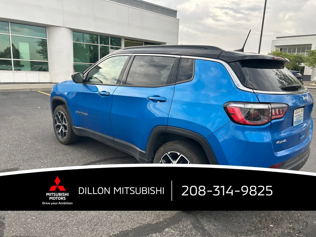 Used 2025 Jeep Compass Limited AWD/4WD image 18