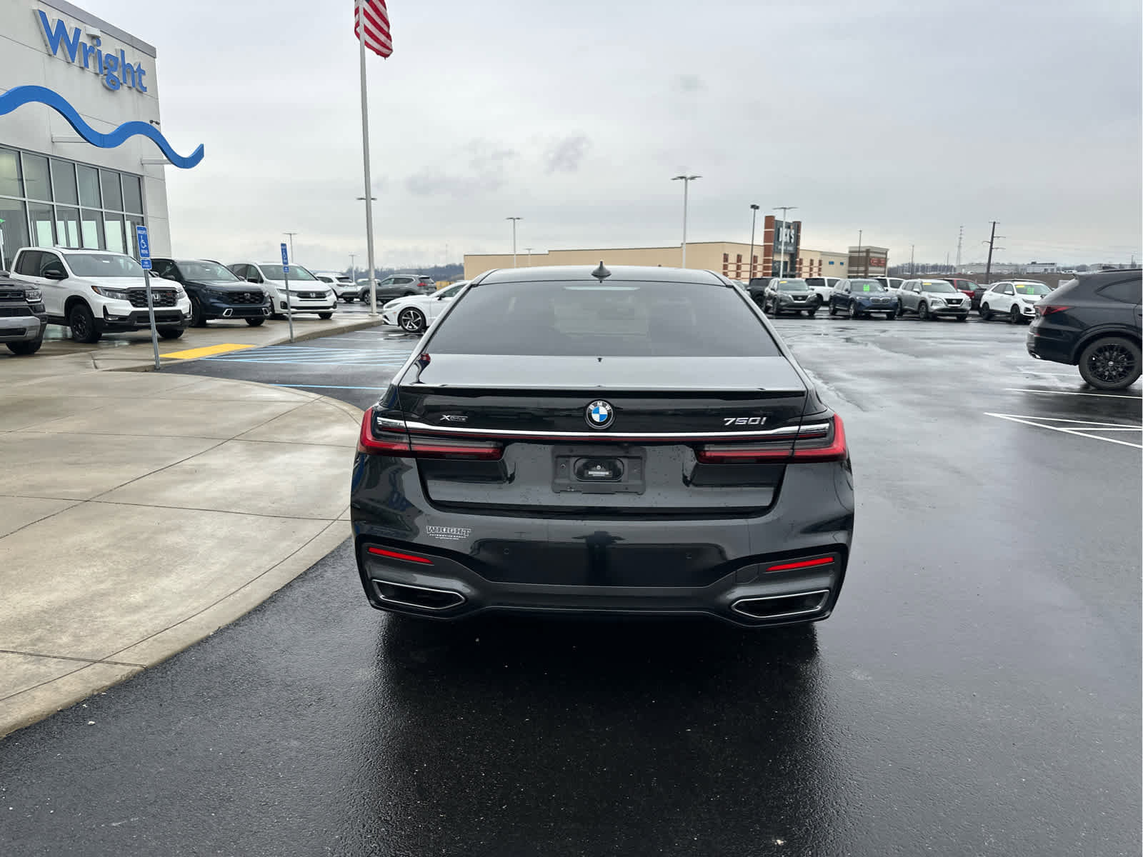 Used 2022 BMW 750i xDrive image 6