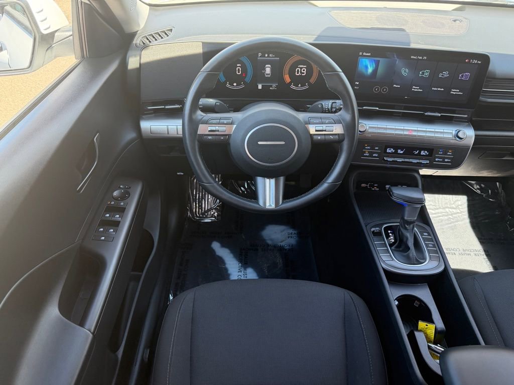 Used 2025 Hyundai Kona SEL image 14