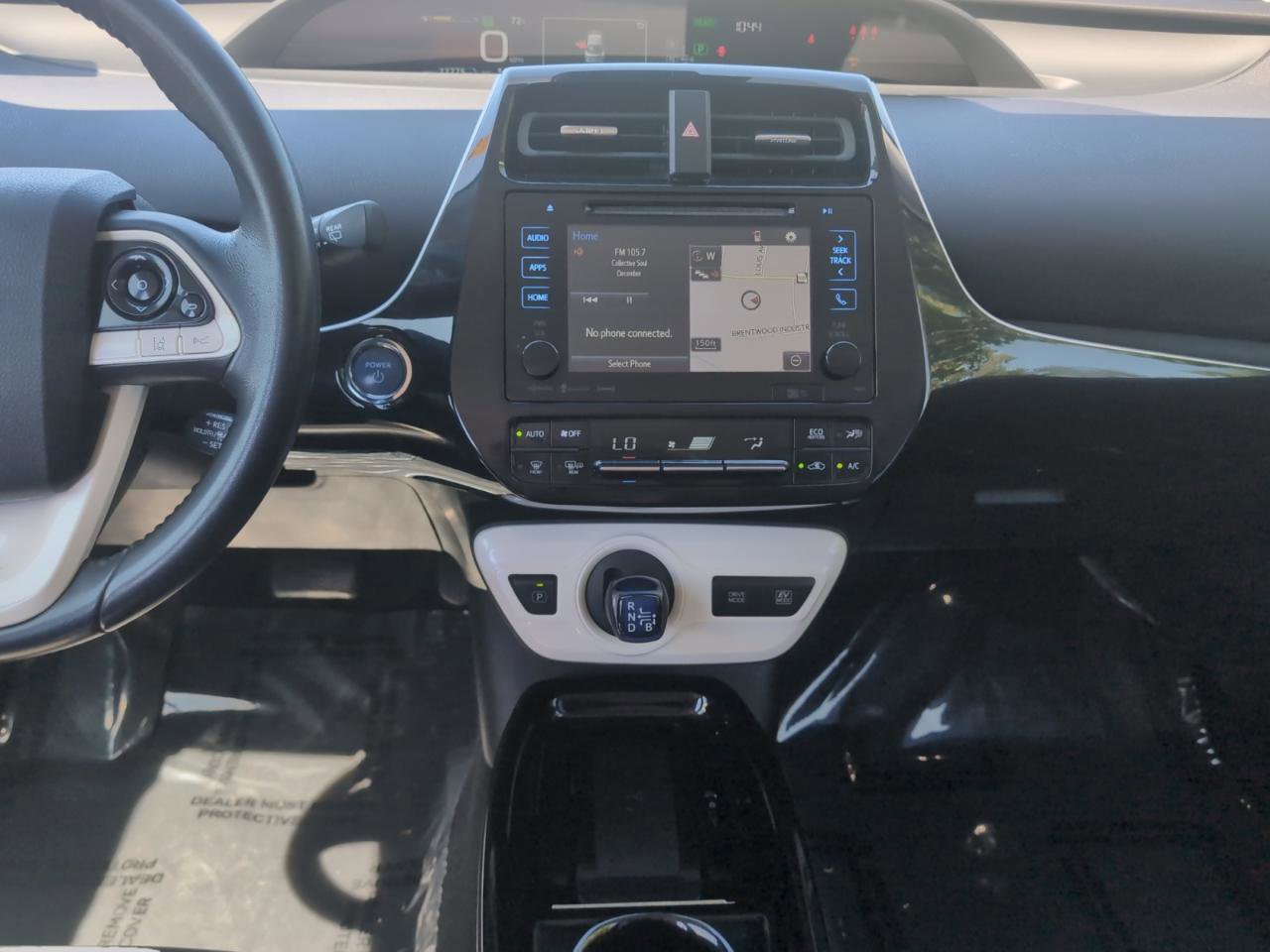 Used 2017 Toyota Prius Three Touring FWD image 15