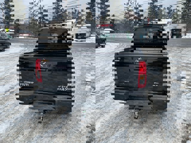 Used 2017 Nissan Frontier PRO-4X w/ Pro-4x Luxury Package image 8