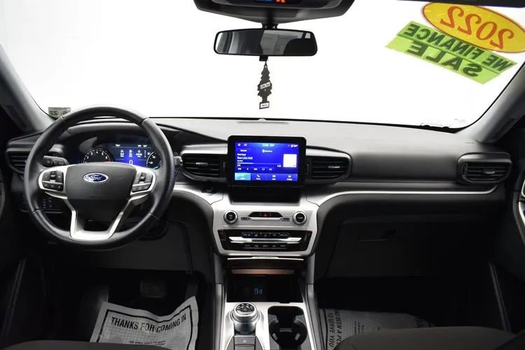 Used 2022 Ford Explorer XLT AWD/4WD image 19