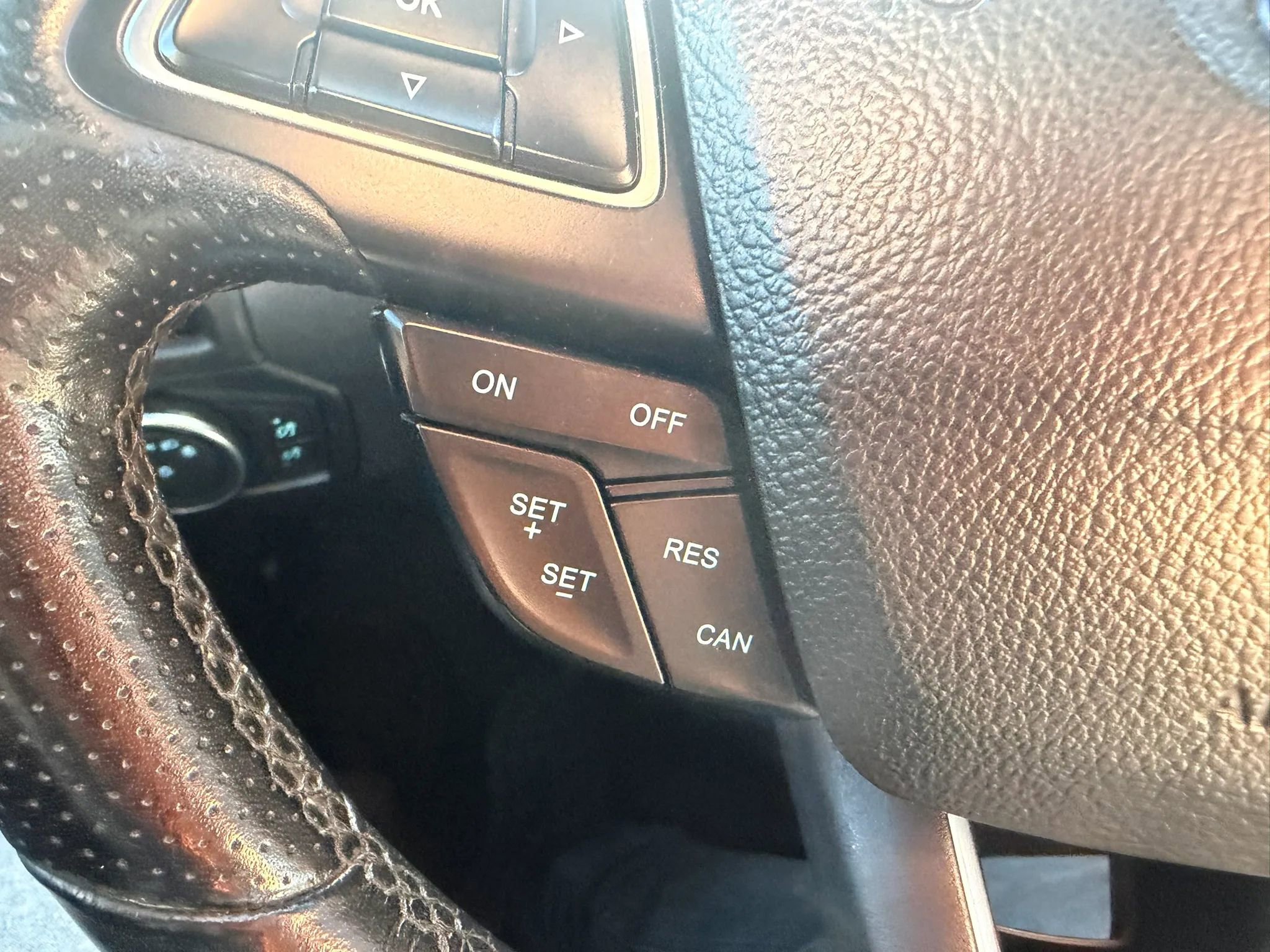 Used 2018 Ford Focus ST w/ Equipment Group 401A FWD image 14