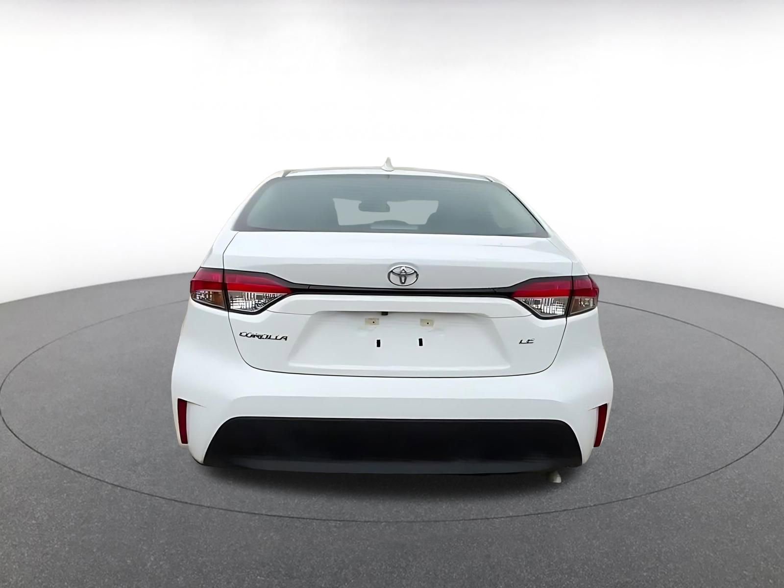 Used 2025 Toyota Corolla LE image 12