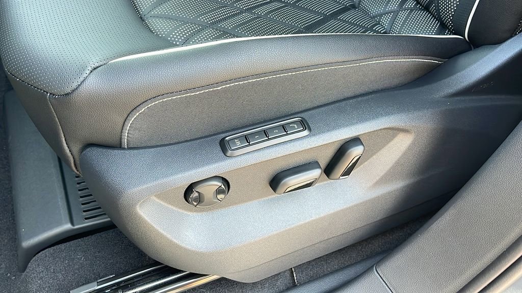 New 2025 Volkswagen Atlas SEL Premium R-Line image 28