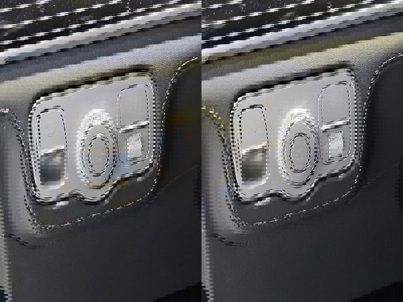 Used 2025 Mercedes-Benz GLS 63 AMG 4MATIC image 18