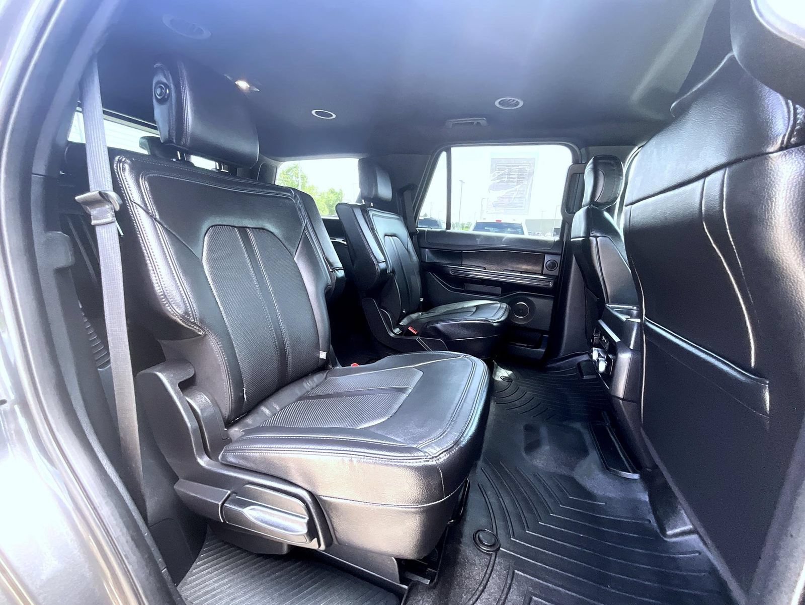 Used 2020 Ford Expedition Limited AWD/4WD image 19