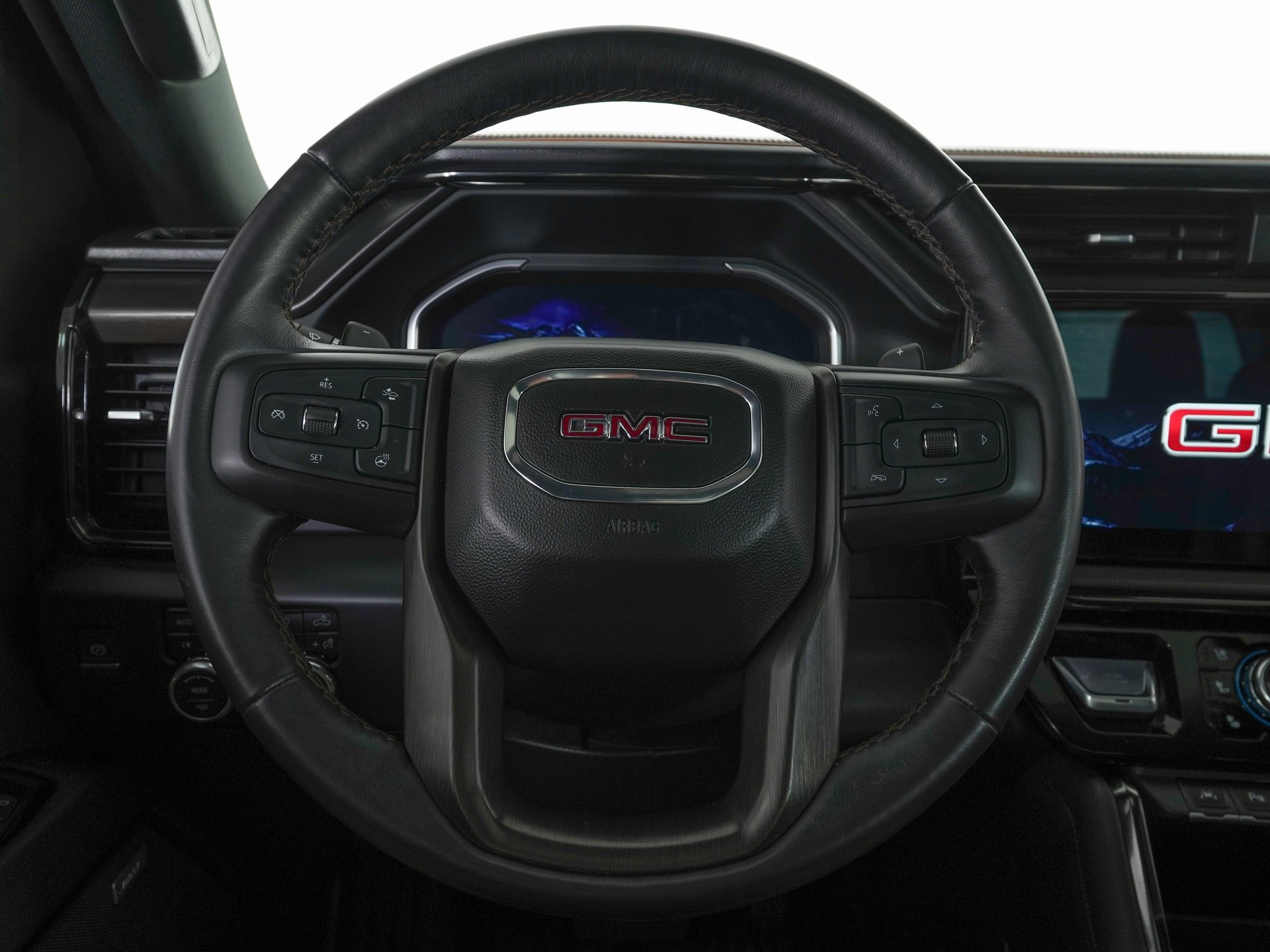 Used 2023 GMC Sierra 1500 AT4 w/ AT4 Premium Package image 17