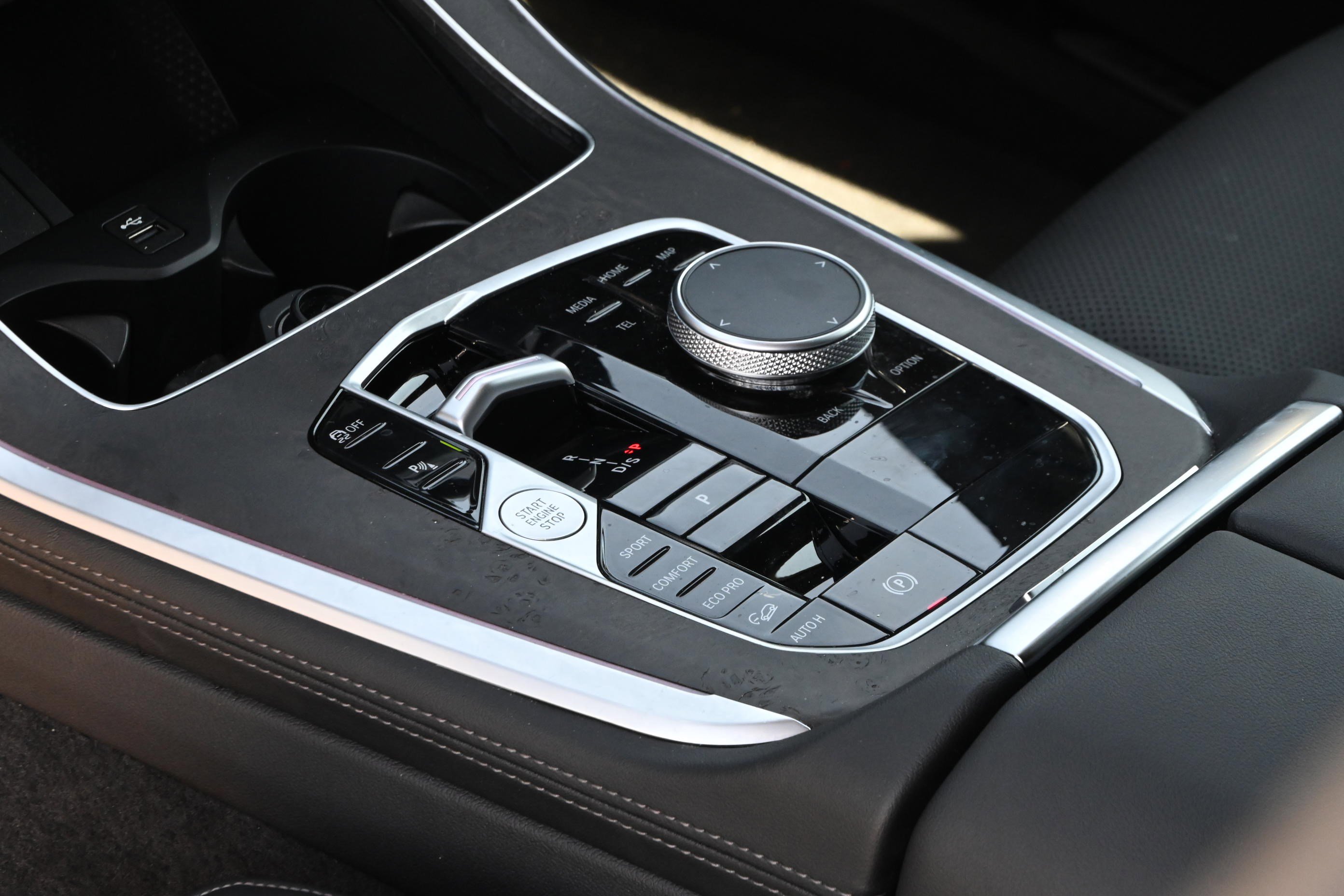 Certified 2025 BMW X5 xDrive40i w/ M Sport Package image 23