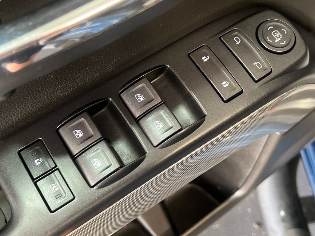 Used 2019 Chevrolet Silverado 1500 LT w/ All Star Edition AWD/4WD image 31