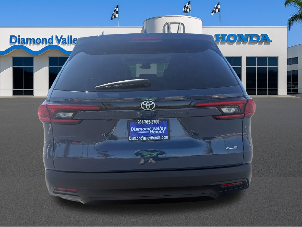 Used 2025 Toyota Grand Highlander FWD image 5