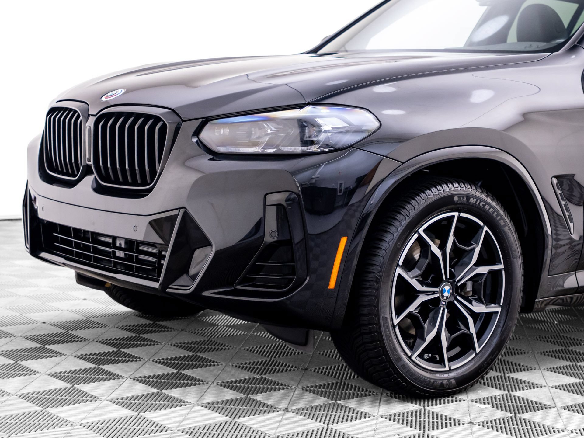 Certified 2023 BMW X3 xDrive30i w/ M Sport Package AWD/4WD image 33