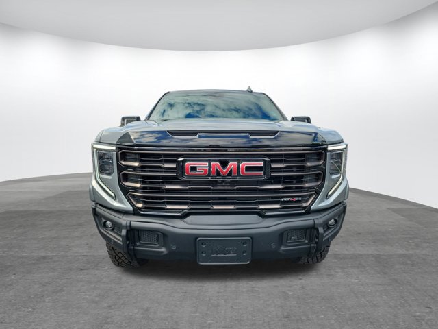 Used 2024 GMC Sierra 1500 AT4X image 2