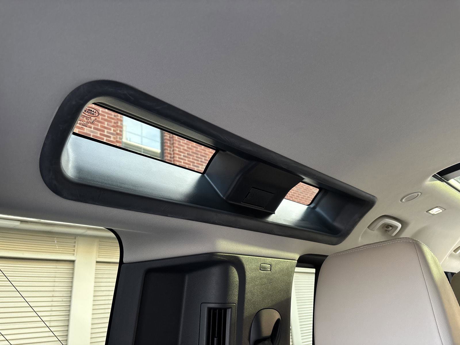 Used 2020 Land Rover Defender 110 S image 24