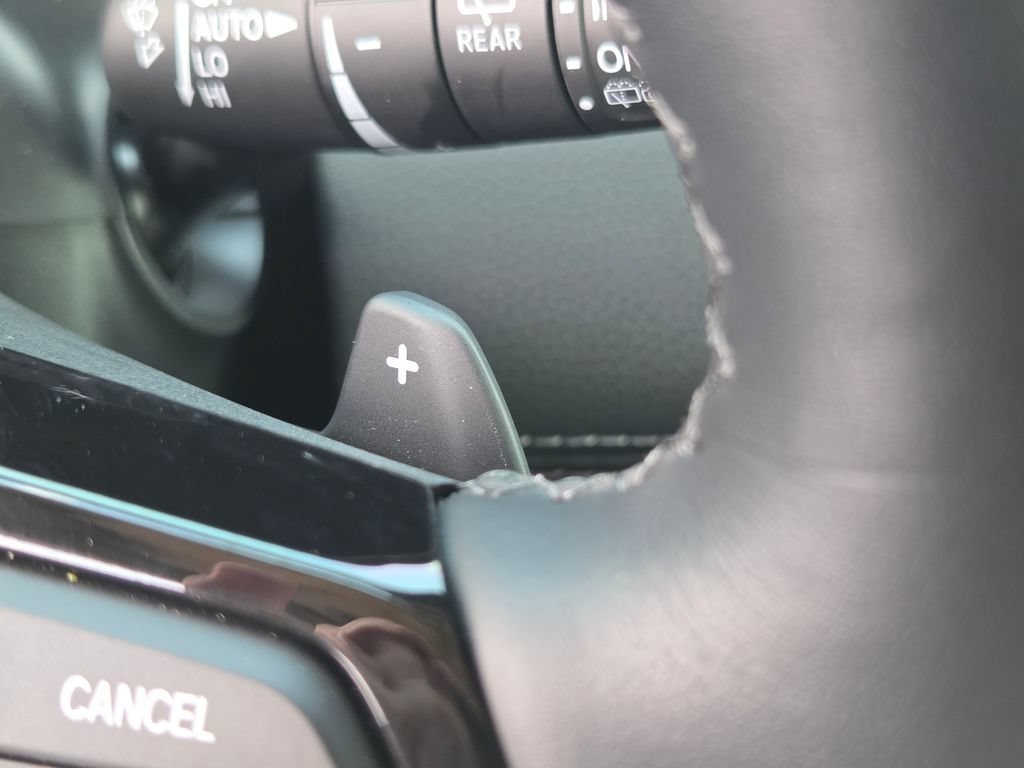 Used 2025 Honda Pilot Elite image 14