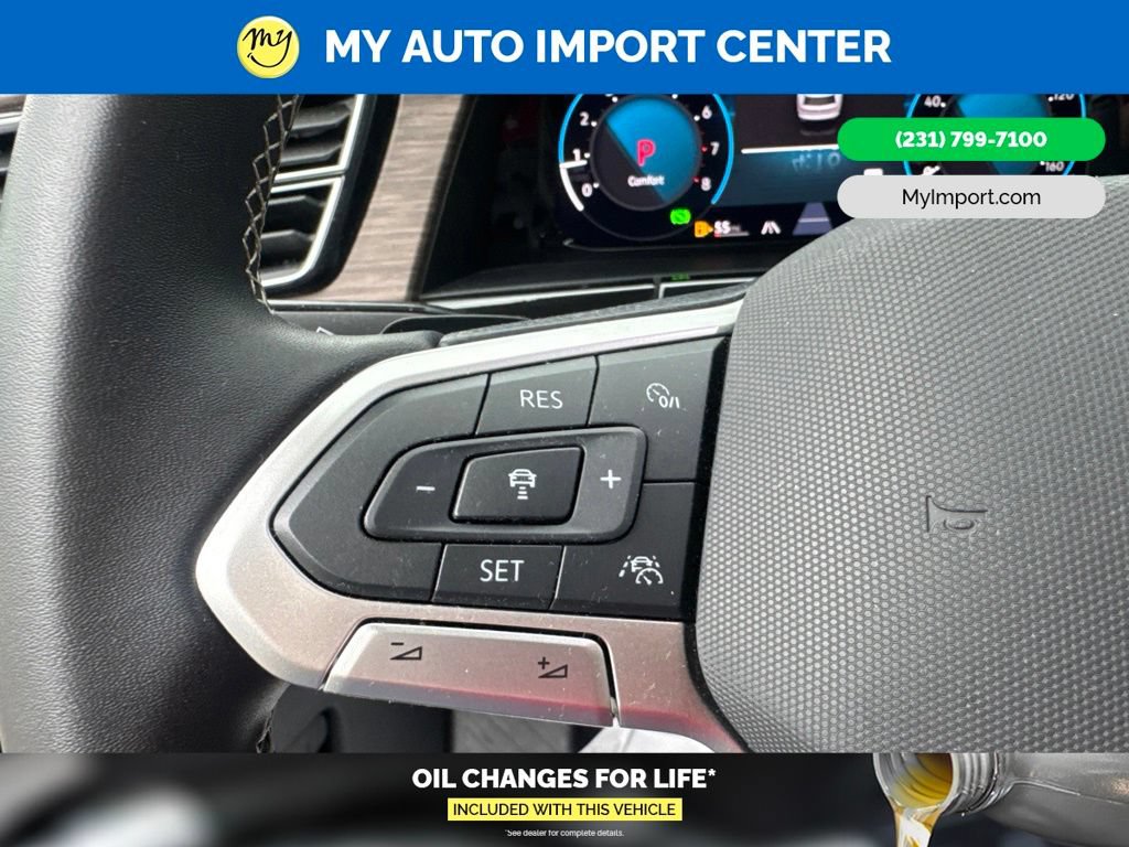 Used 2025 Volkswagen Atlas SEL AWD/4WD image 17