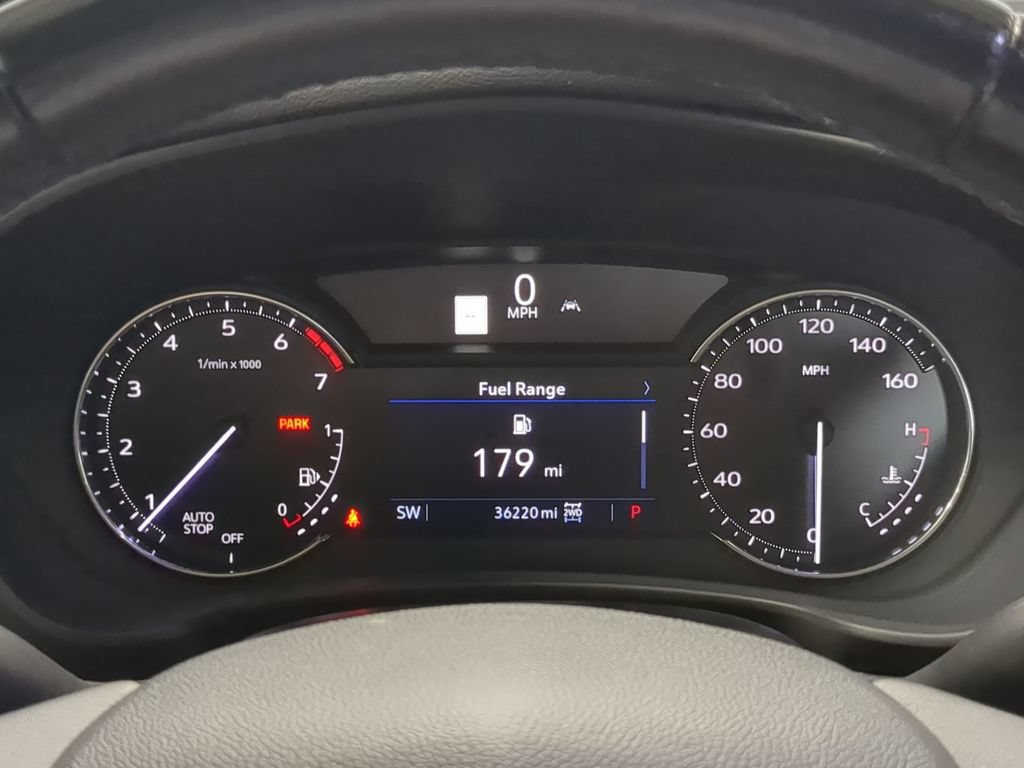 Used 2021 Cadillac XT4 Luxury w/ Cold Weather Package AWD/4WD image 39