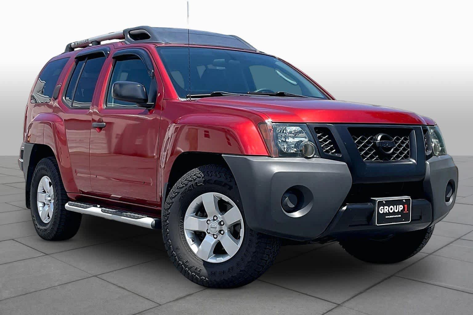 Used 2011 Nissan Xterra S AWD/4WD image 2