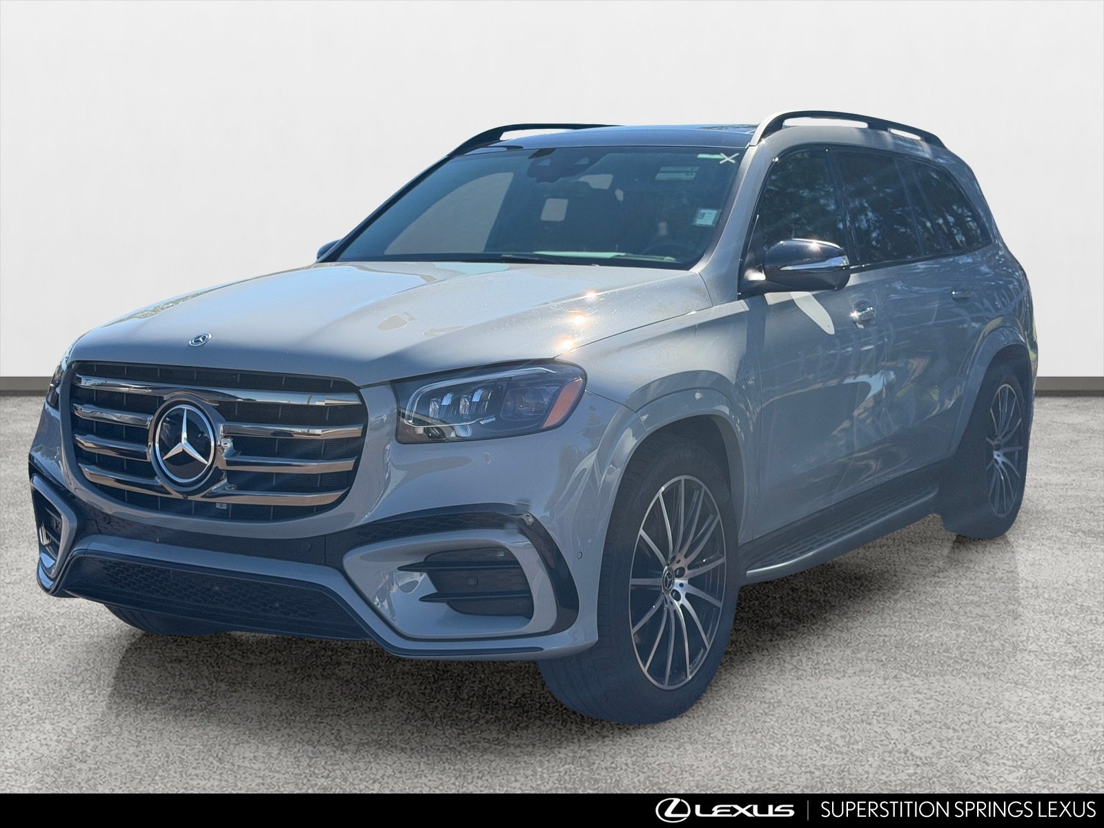 Used 2024 Mercedes-Benz GLS 450 4MATIC image 5