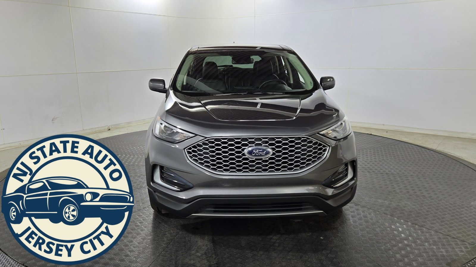 Used 2024 Ford Edge SEL image 2