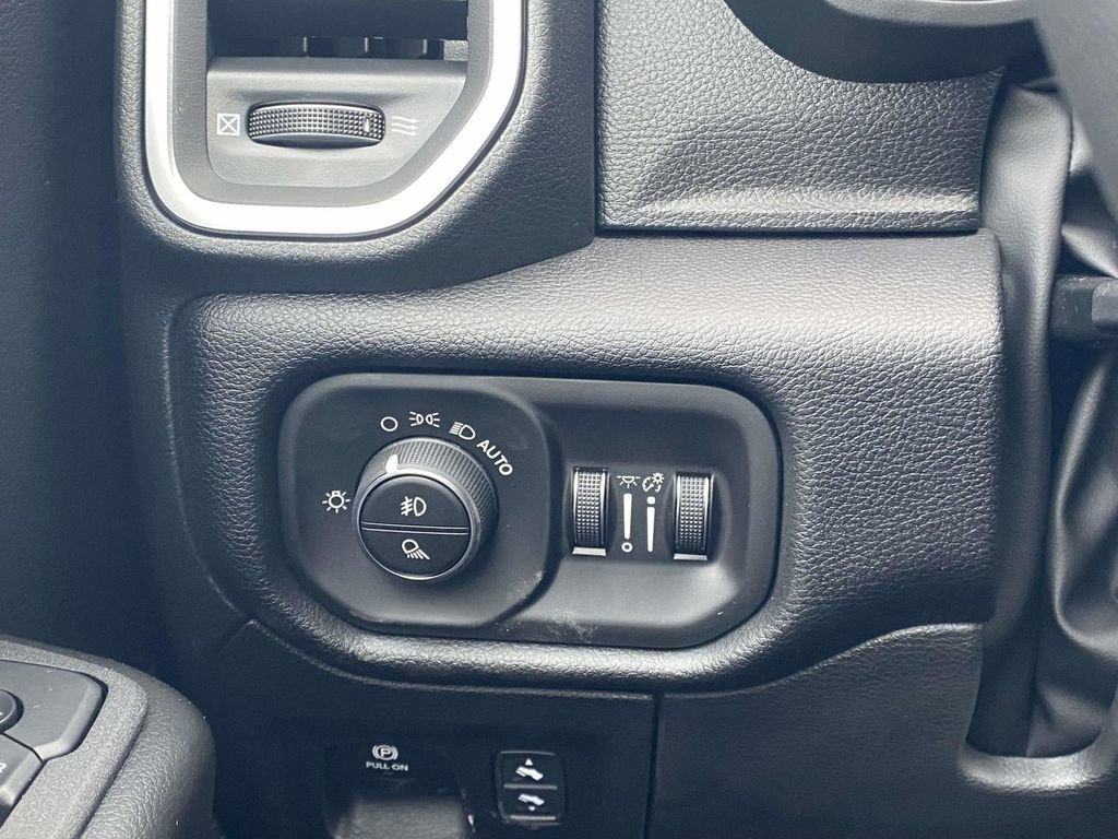 New 2026 RAM 1500 Big Horn AWD/4WD image 31