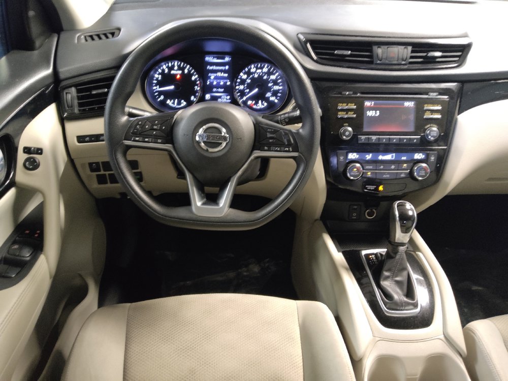Used 2018 Nissan Rogue Sport SV FWD image 22