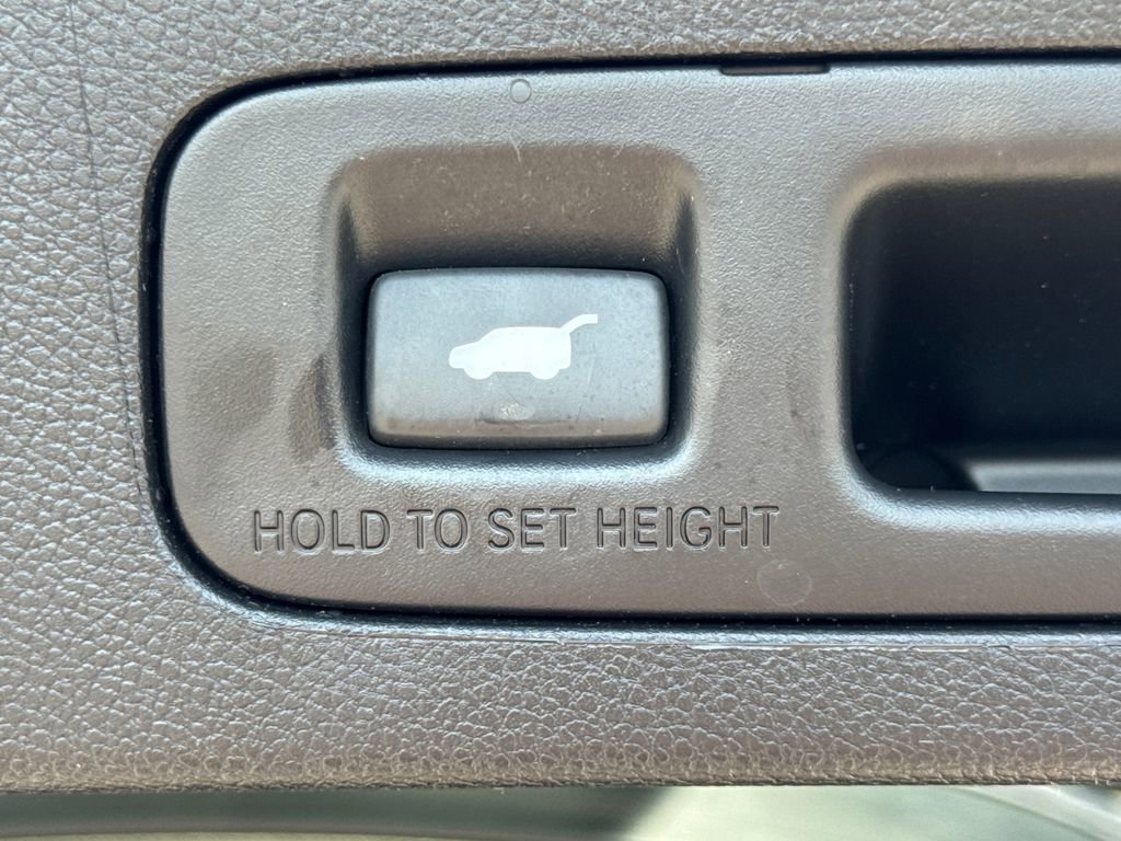 Used 2020 Honda CR-V Touring image 40