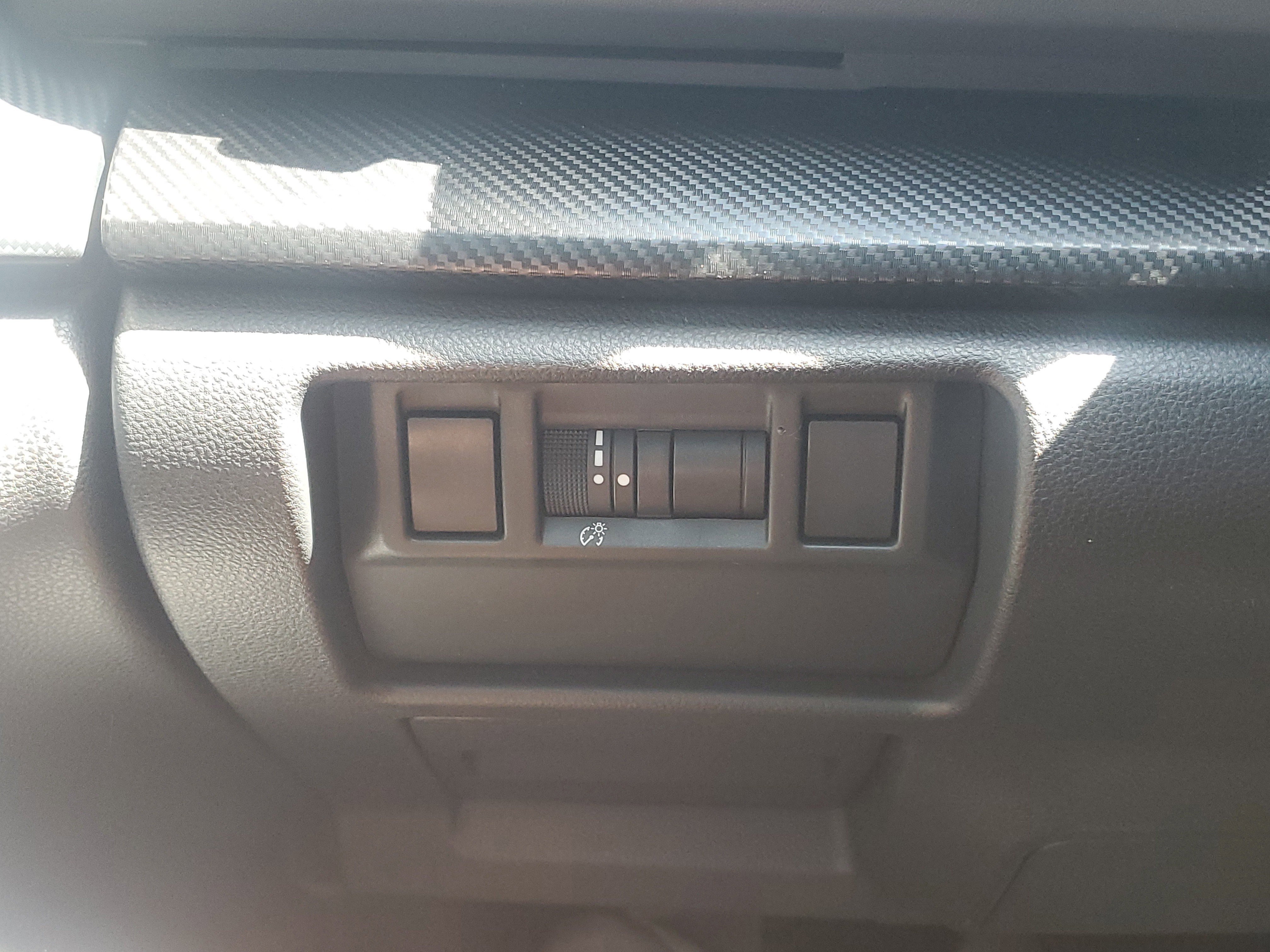 Used 2024 Subaru Crosstrek 2.0i Premium image 23