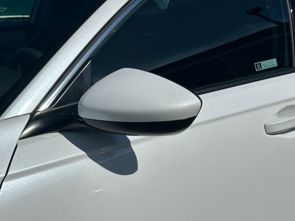 Used 2024 Honda Accord EX image 10