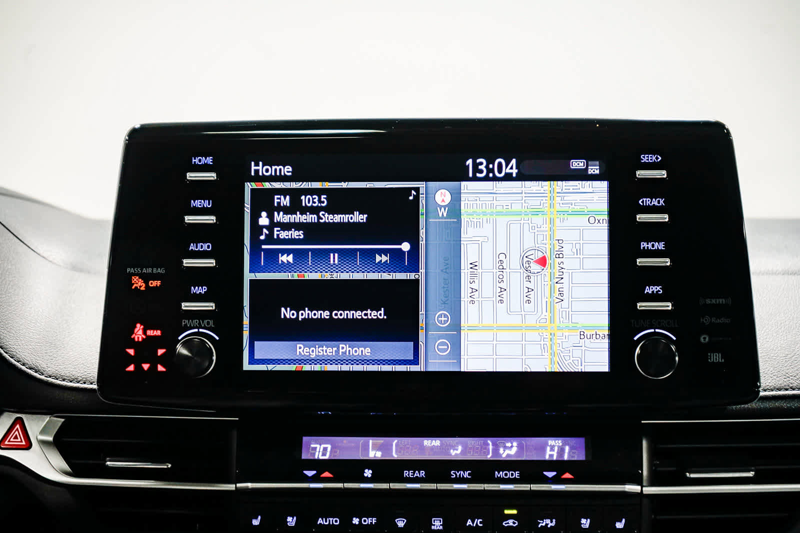 Used 2021 Toyota Sienna Limited image 16