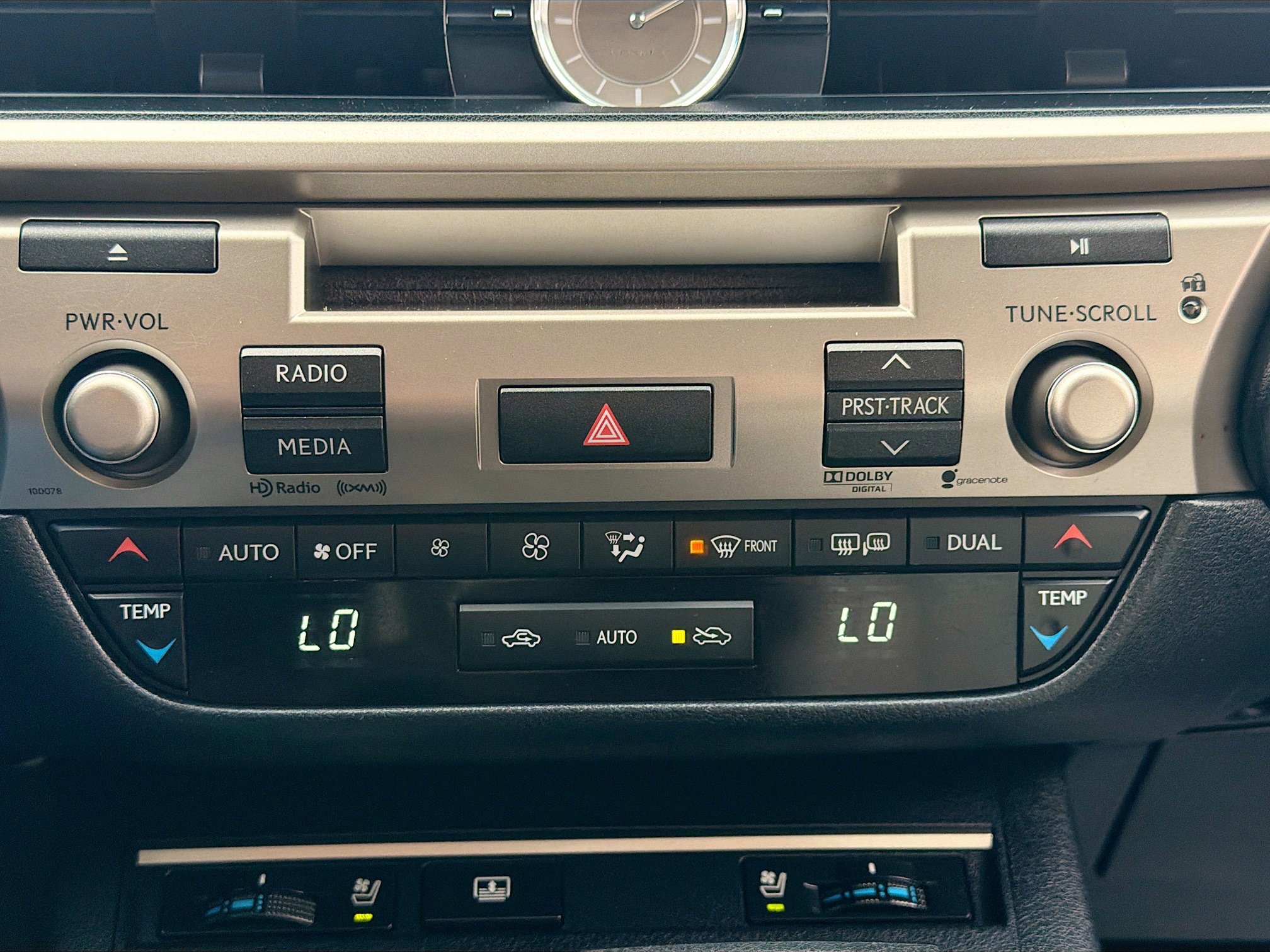 Used 2013 Lexus ES 350 w/ Luxury Pkg image 24