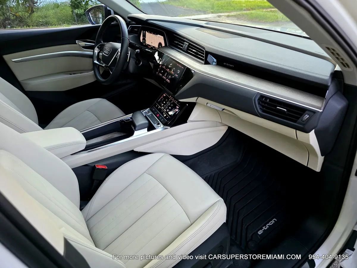 Used 2021 Audi e-tron Premium w/ Convenience Plus Package image 45