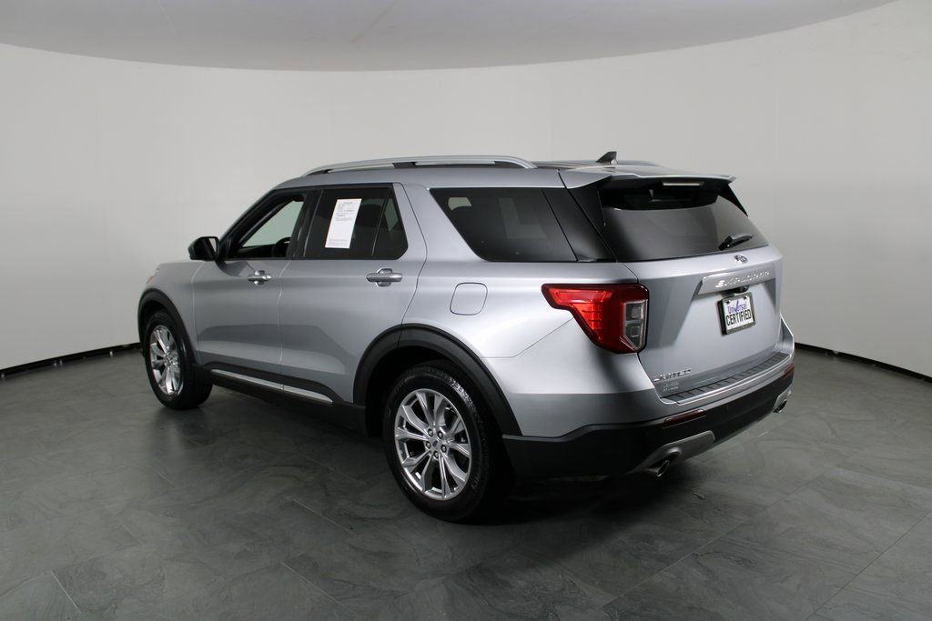 Used 2024 Ford Explorer Limited image 3