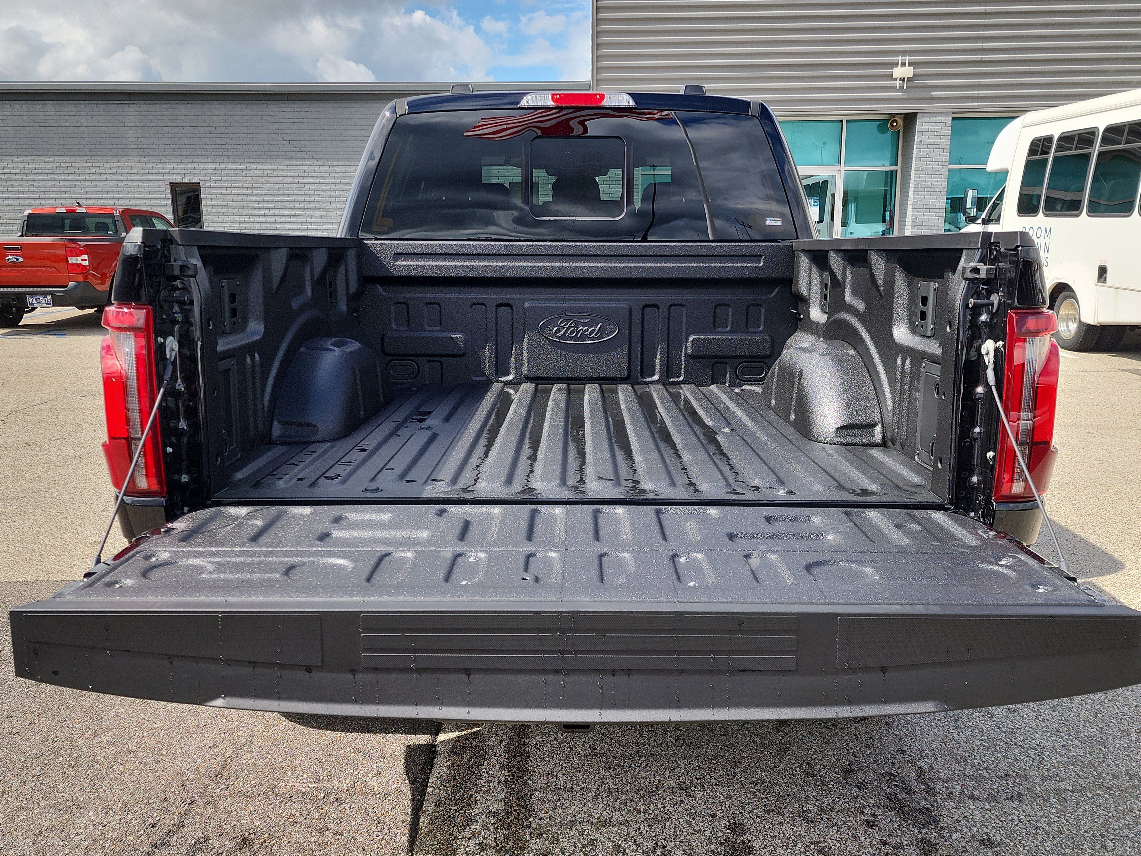 New 2025 Ford F150 Lariat image 4