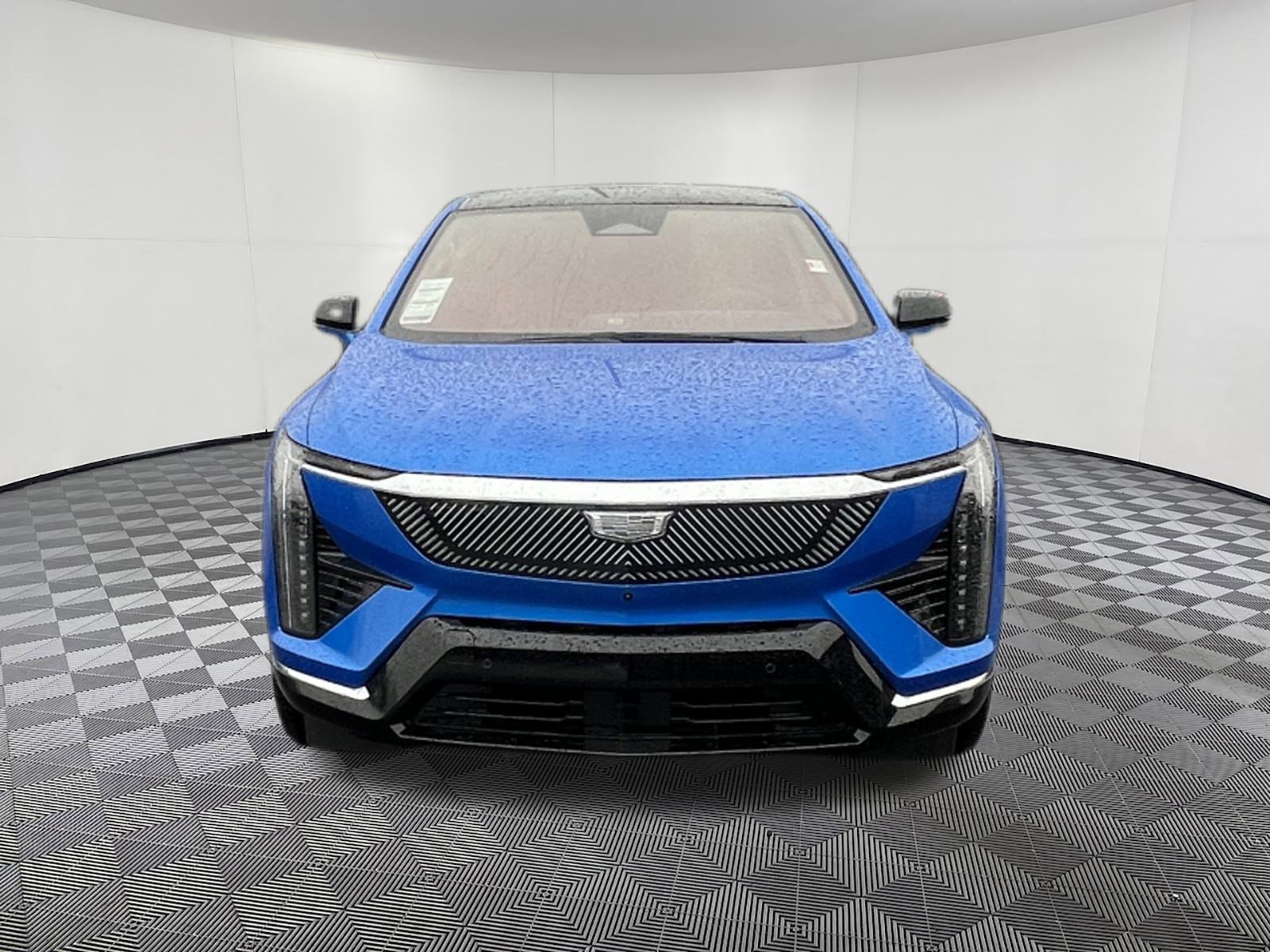 New 2026 Cadillac Optiq Luxury 2 image 2