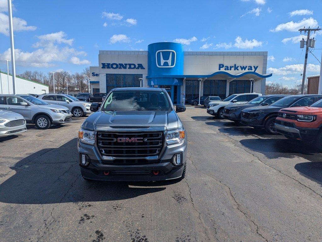 Used 2022 GMC Canyon AT4 w/ Trailering Package image 8