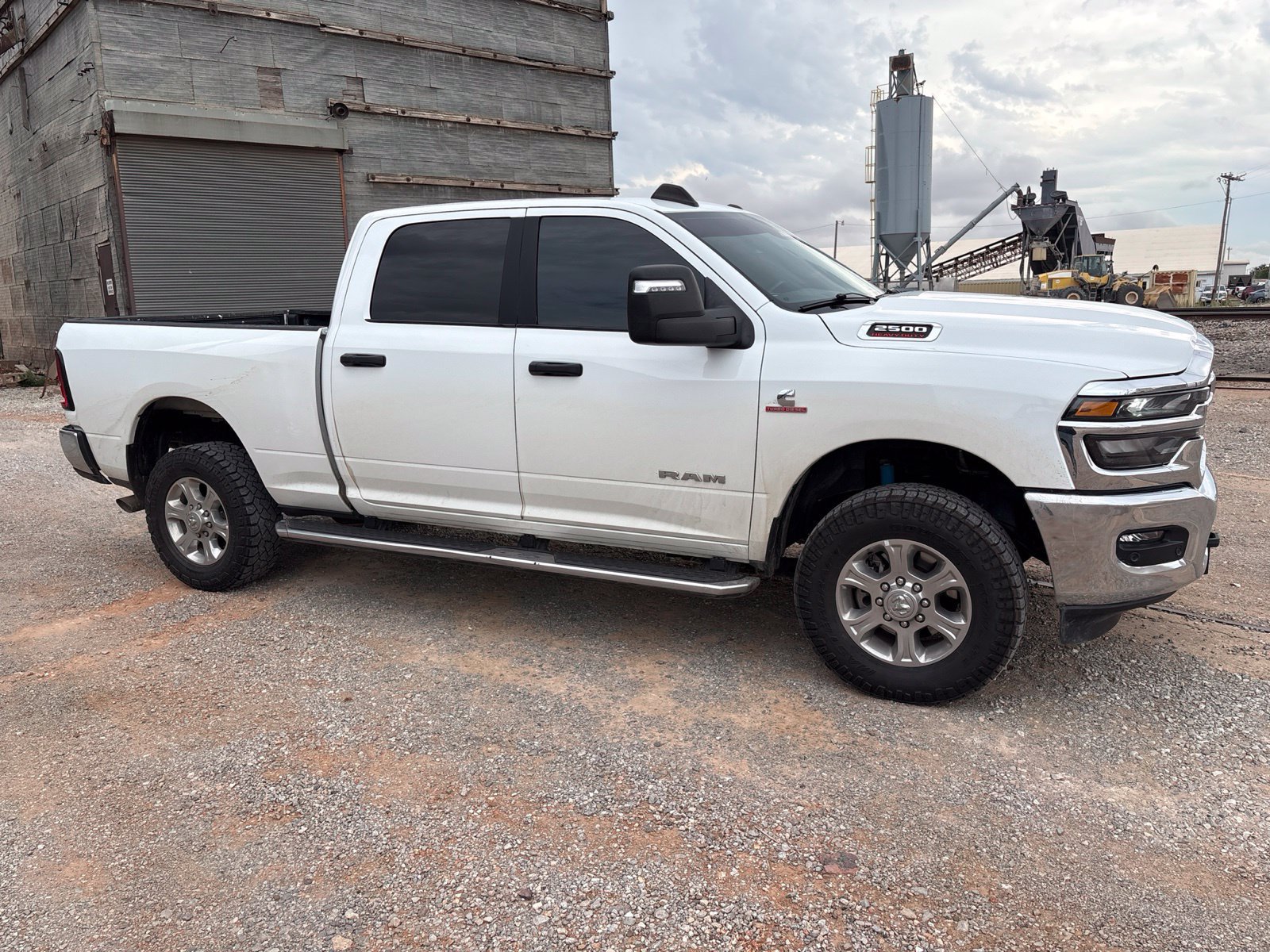 Used 2025 RAM 2500 Big Horn AWD/4WD image 2