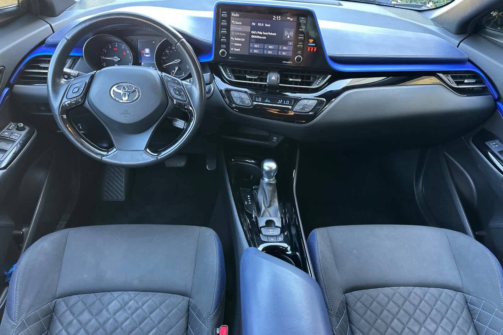 Used 2021 Toyota C-HR XLE FWD video 3