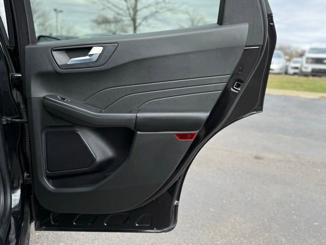 Used 2023 Ford Escape SE image 19