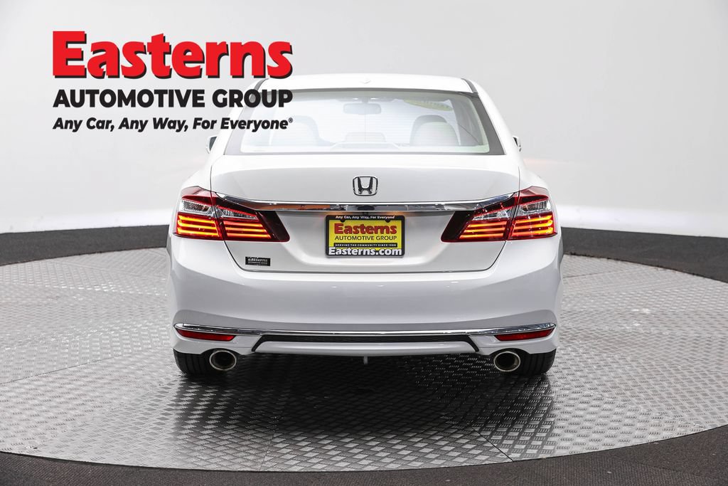 Used 2017 Honda Accord EX-L image 6