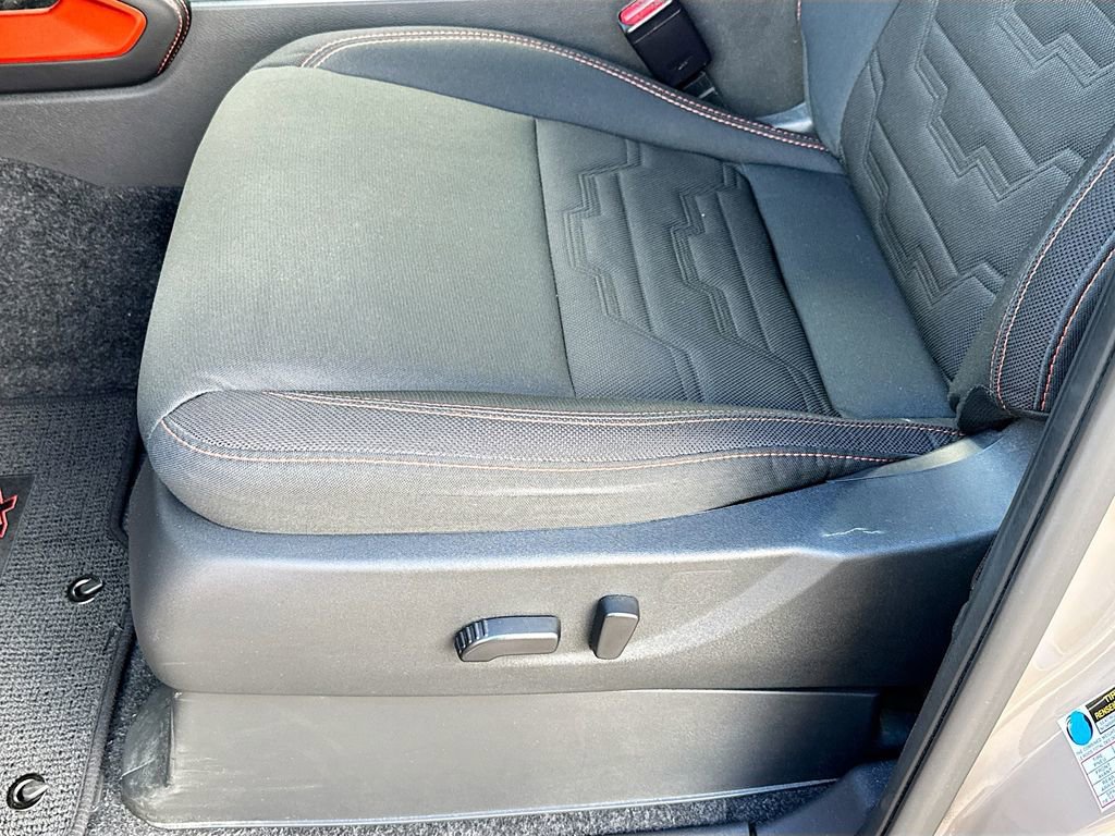 Used 2024 Nissan Frontier PRO-4X w/ Technology Package image 19