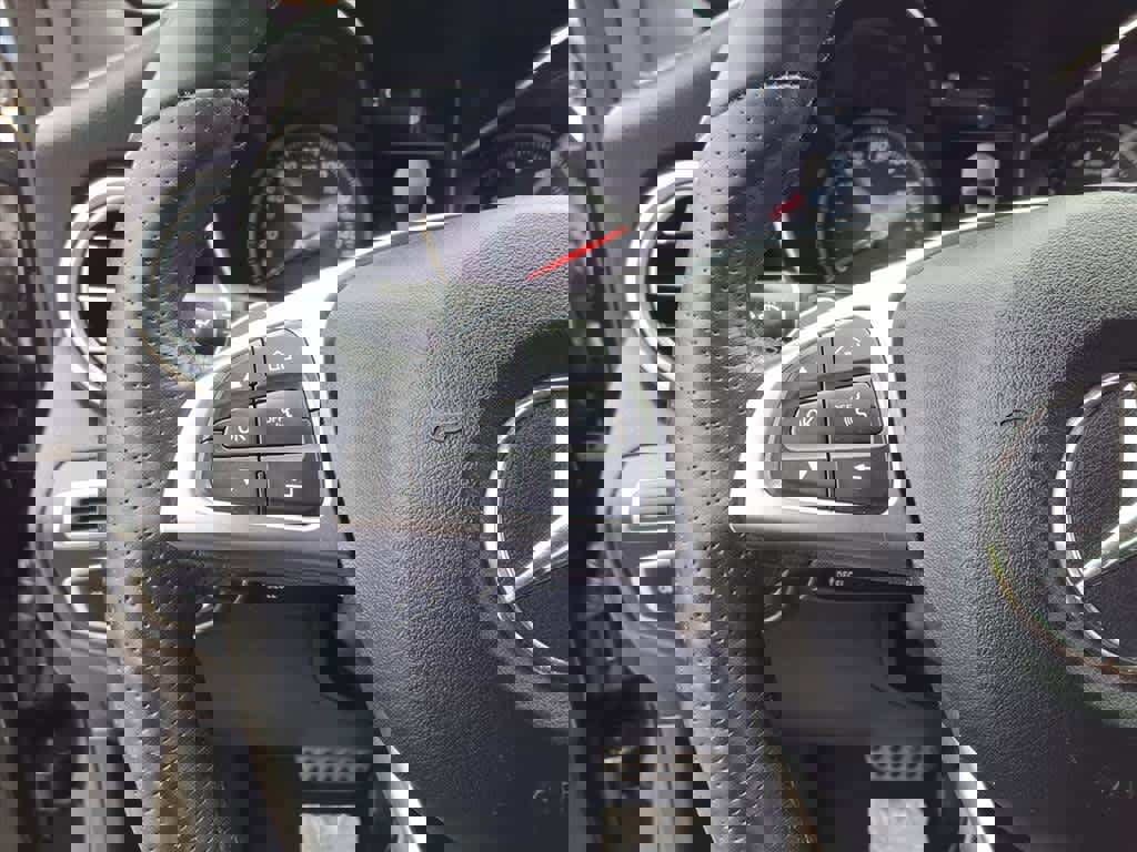 Used 2019 Mercedes-Benz GLC 300 image 10