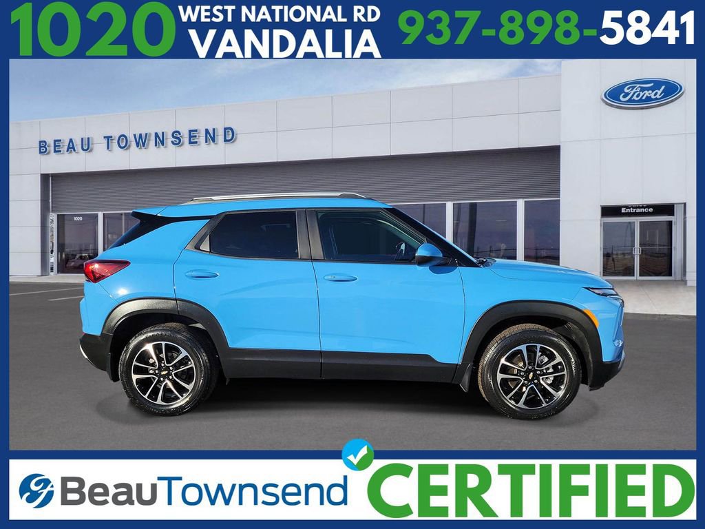 Used 2024 Chevrolet TrailBlazer LT w/ LT Cold Weather Package image 3