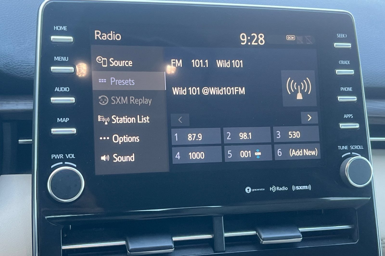 Used 2019 Toyota Avalon XLE w/ Moonroof Package FWD image 14