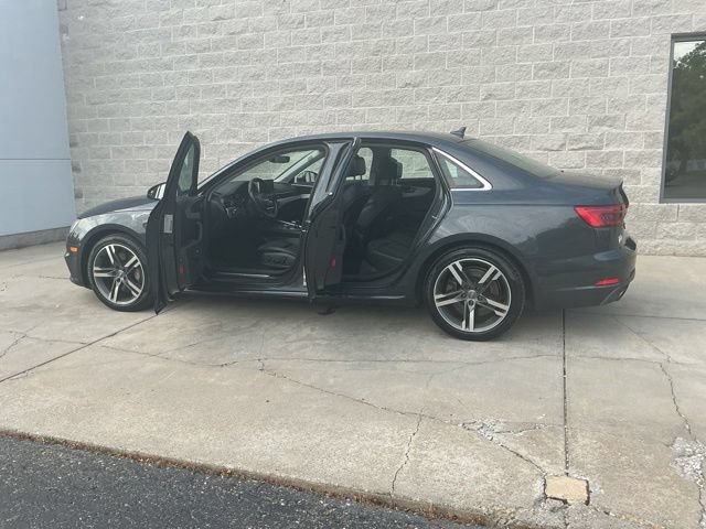 Used 2017 Audi A4 2.0T Prestige w/ Prestige Package AWD/4WD image 14