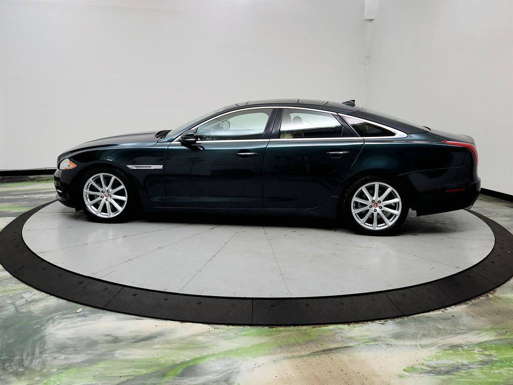 Used 2015 Jaguar XJ AWD image 8