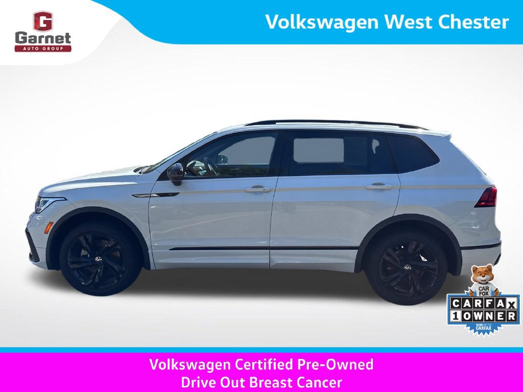 Certified 2024 Volkswagen Tiguan SE R-Line AWD/4WD image 2