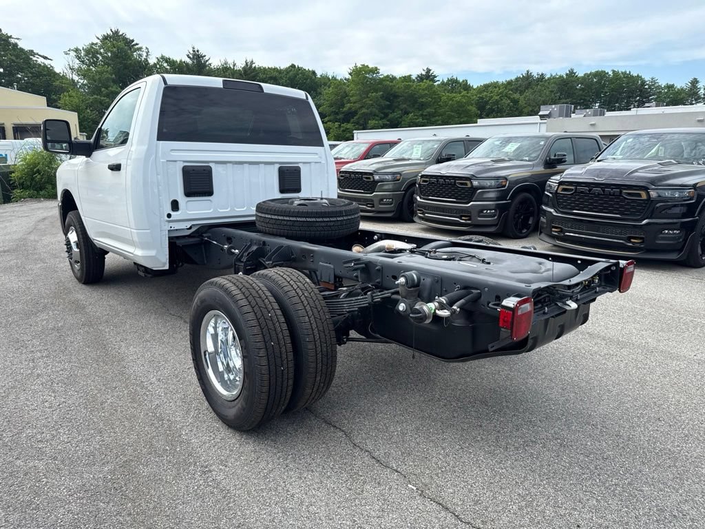 New 2026 RAM 3500 Tradesman w/ Chrome Appearance Group A AWD/4WD image 3