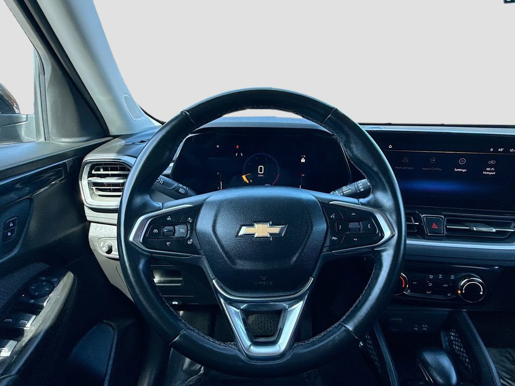 Used 2024 Chevrolet TrailBlazer LT w/ LT Cold Weather Package image 11