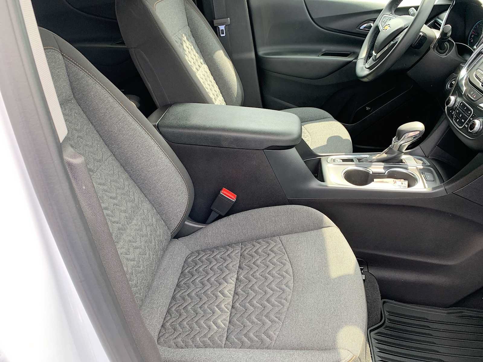 Certified 2024 Chevrolet Equinox LT AWD/4WD image 26